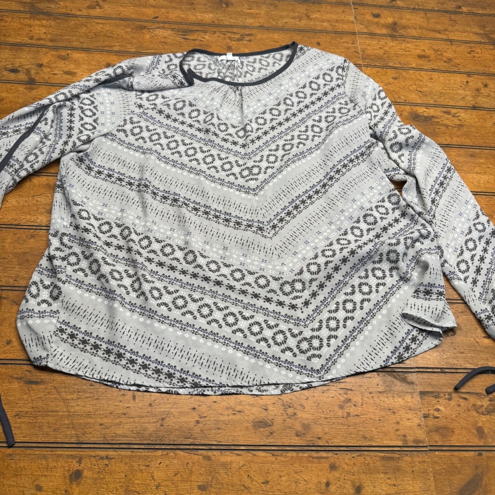 Maurices Boho Chevron‎ Print Long Sleeve Tunic Top Women's XXL Gray